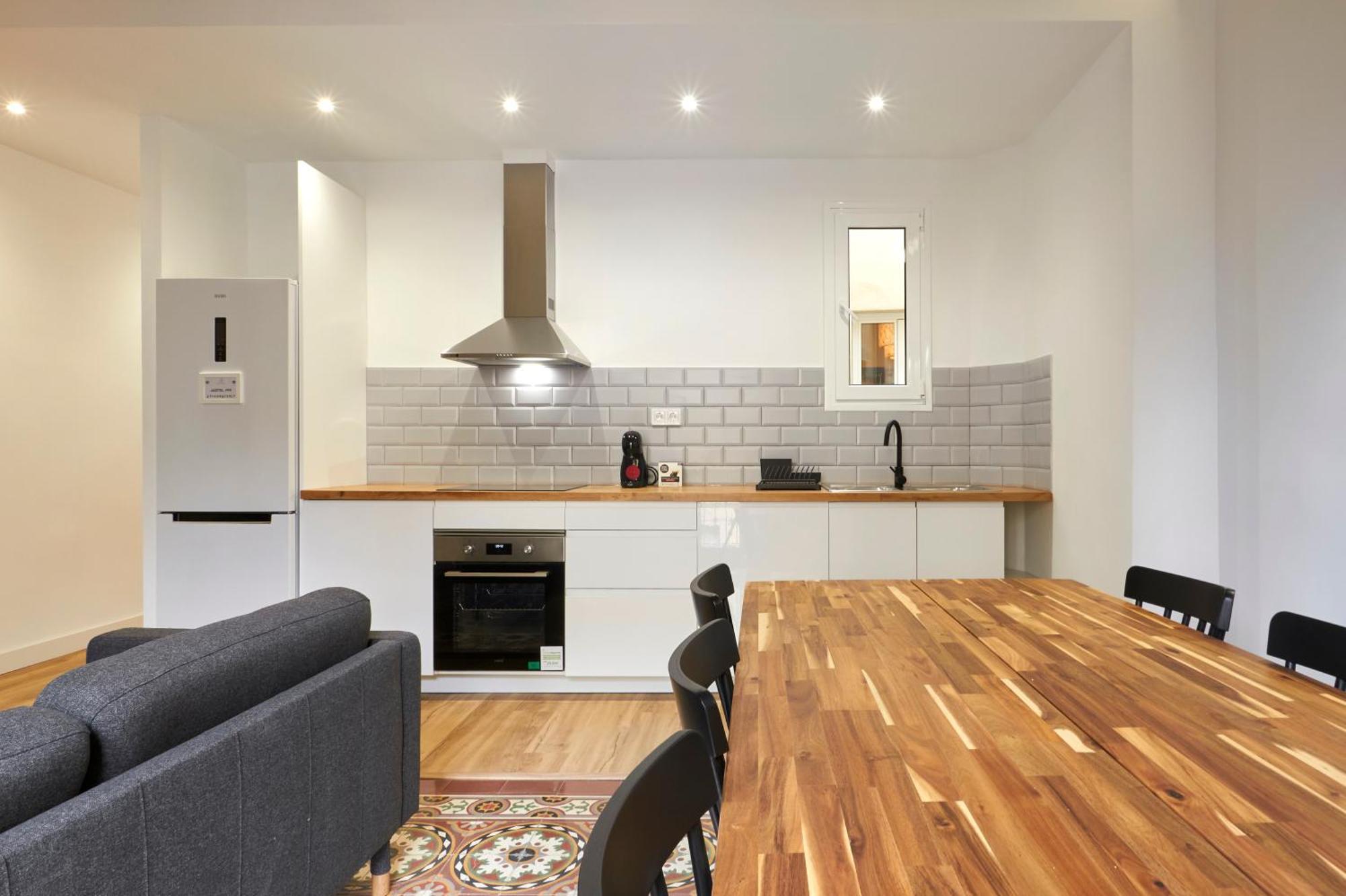 Comfortable Apartment Next To Apolo Theater Barcelona Bagian luar foto