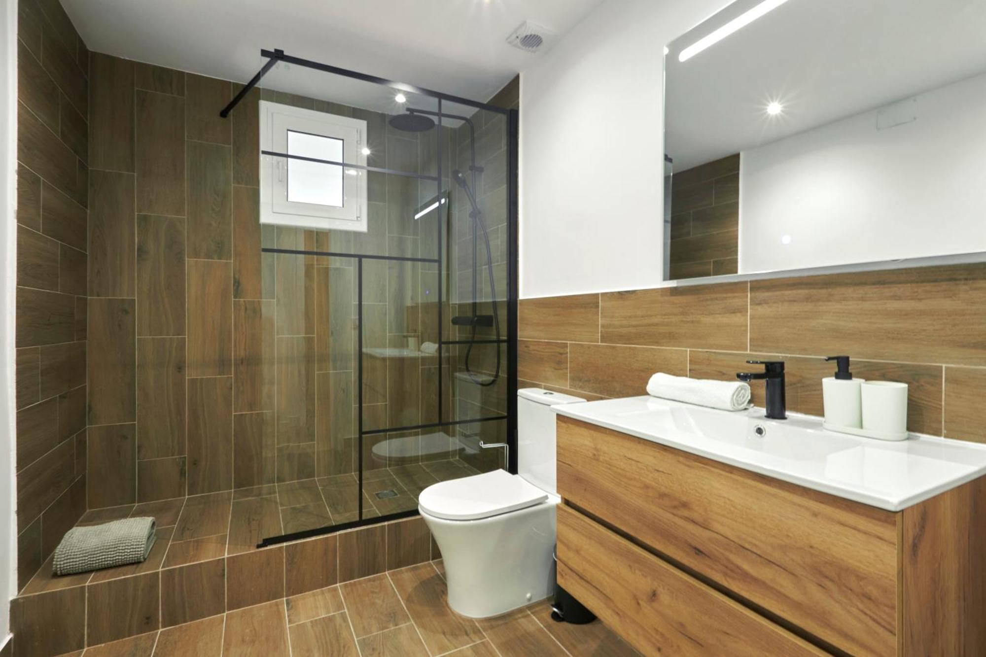 Comfortable Apartment Next To Apolo Theater Barcelona Bagian luar foto