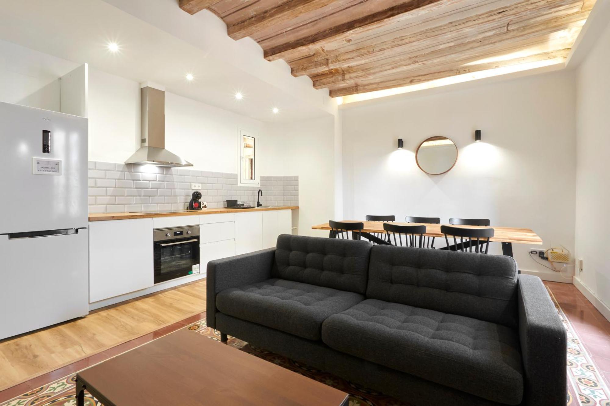 Comfortable Apartment Next To Apolo Theater Barcelona Bagian luar foto